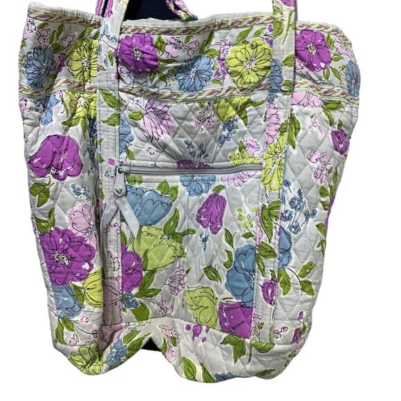 Vera Bradley Large Purple Blue Lime Floral Quilted Shoulder Bag Pockets Key Clip - Picture 2 of 5